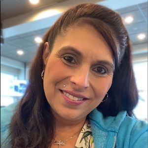 Meet your Posher, Rolinda